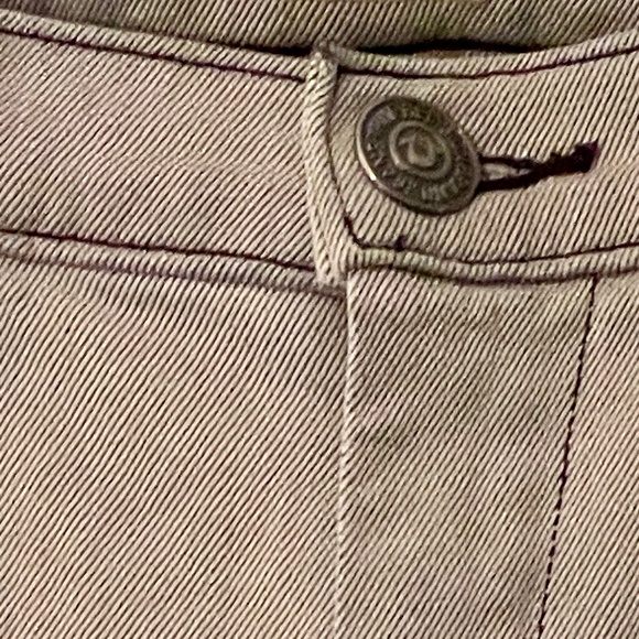 Jeans - Picture 3 of 3